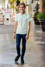 Watch Hollywood Medium Fmovies